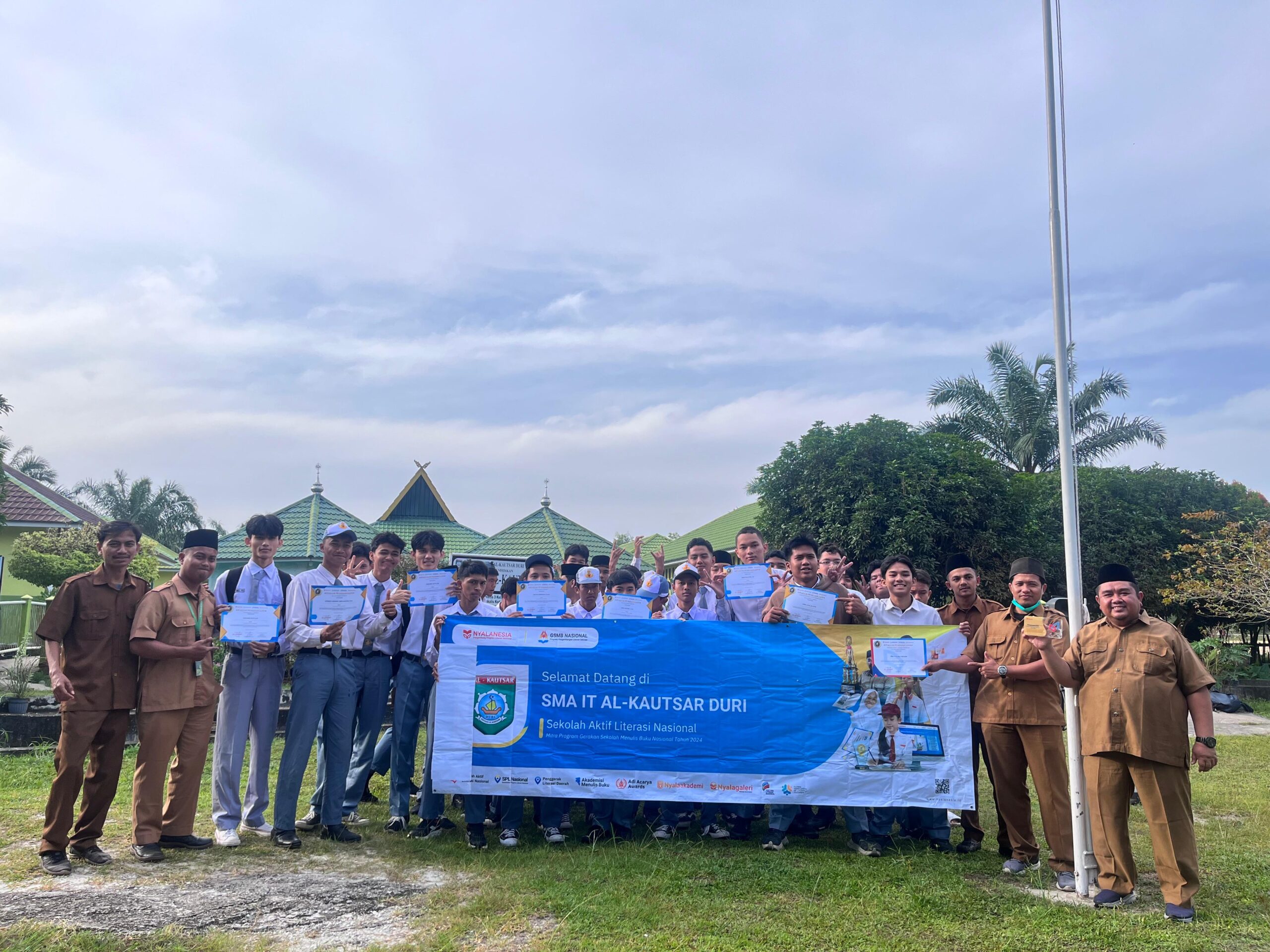 SMA IT Al-Kautsar dinobatkan sebagai Sekolah Aktif Literasi Nasional